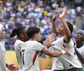 PANDA-包含领先优势明显引爆全场！，Ming意外战胜切尔西热度持续攀升的词条