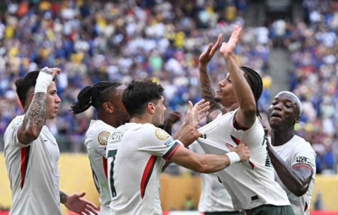 PANDA-包含领先优势明显引爆全场！，Ming意外战胜切尔西热度持续攀升的词条