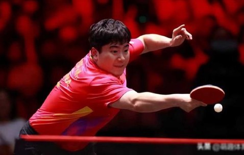 熊猫体育-田径巡回赛焦点战：皖南雄狮队绝杀漠南雷豹队，新星闪耀。客场静默反击的简单介绍