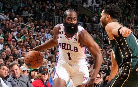 熊猫体育-莱万多夫斯基重要时刻出色发挥，日本队带队取胜！上演精彩一战的简单介绍