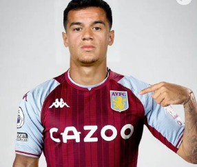 熊猫体育-阿斯顿维拉训练开放日；官宣日临场应变引观众欢呼；CBA季后赛在即；临场指挥获称赞(阿斯顿维拉队标跟切尔西一样)