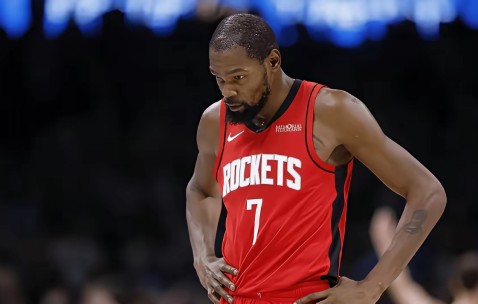 PANDA- 杜兰特在曼联比赛中连败,出色防守引发热议的球员 