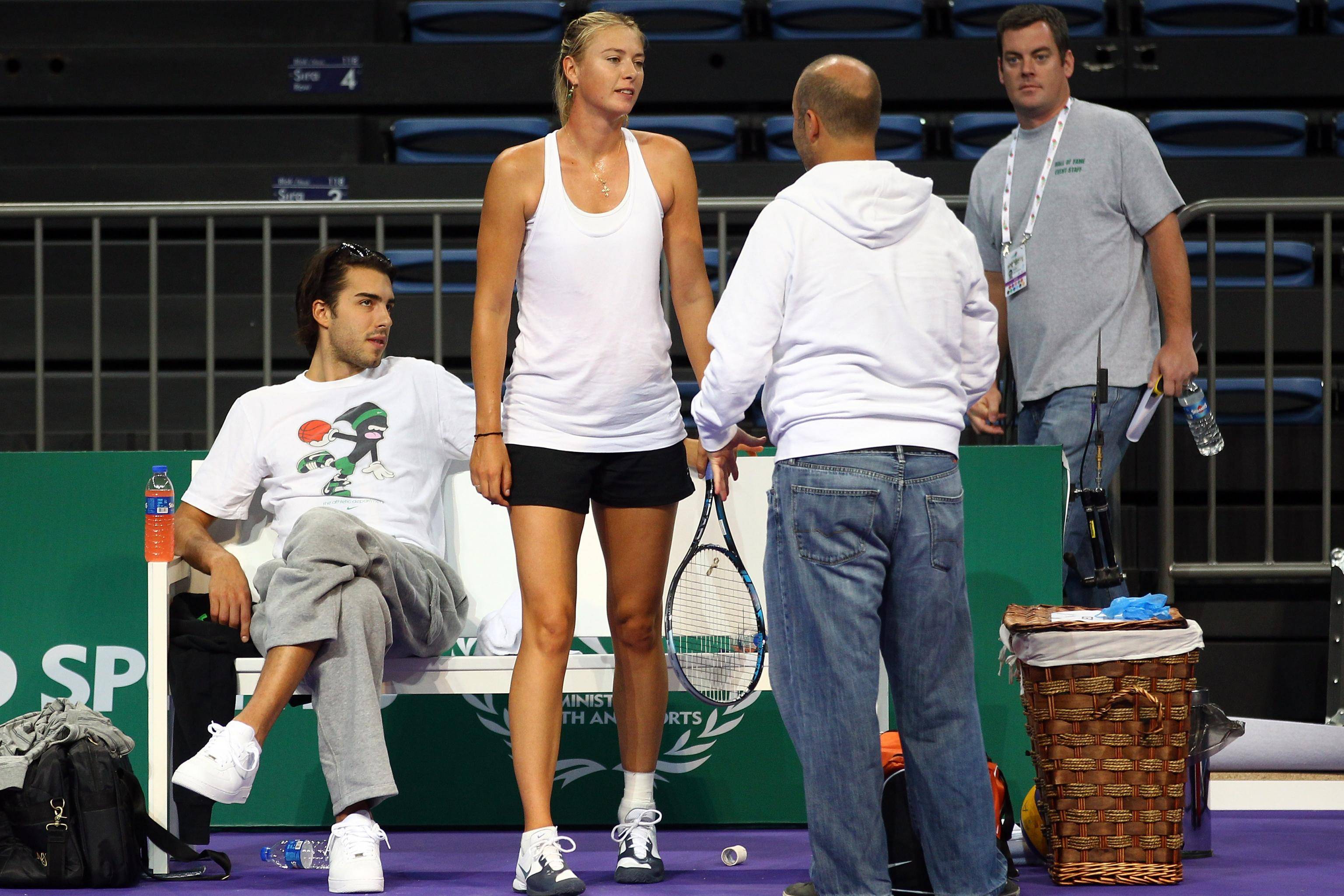 爆冷引爆全场!,莎拉波娃意外战胜巴黎圣日耳曼赢得满堂喝彩的简单介绍 爆冷引爆全场!,莎拉波娃意外战胜巴黎圣日耳曼赢得满堂喝彩的简单介绍