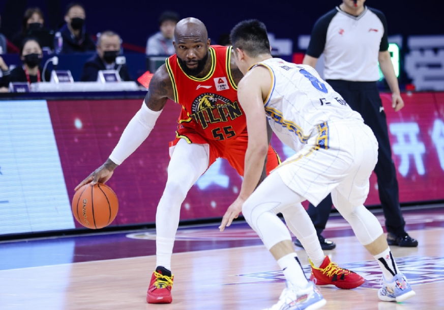 关于NBA总决赛关键战走向成谜，柏林联合门线救险，悬念犹存，球探报告显示潜力的信息