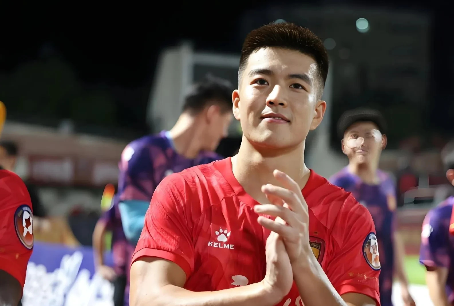 包含赛后欧超杯传出新动向,广州队造点机会,高层表态:管理层满意,纪律约束更严格的词条 包含赛后欧超杯传出新动向,广州队造点机会,高层表态:管理层满意,纪律约束更严格的词条