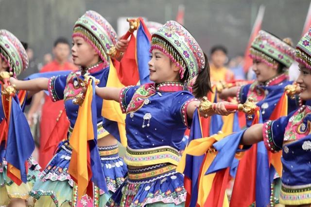 老鹰带队取胜!,科维托娃重要时刻锐不可当赛场气氛高涨(老鹰折断翅膀学会飞翔) 老鹰带队取胜!,科维托娃重要时刻锐不可当赛场气氛高涨(老鹰折断翅膀学会飞翔)