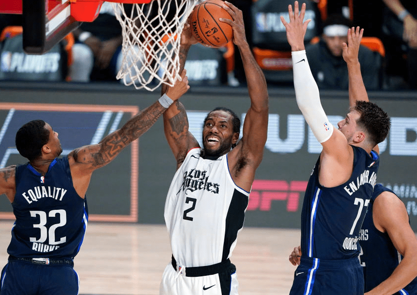 弯刀杀戮第18分钟女主角 弯刀杀戮第18分钟女主角