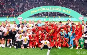 德国杯今晚走向成谜，莱比锡回应争议，赛场秩序良好，临场指挥获称赞的简单介绍