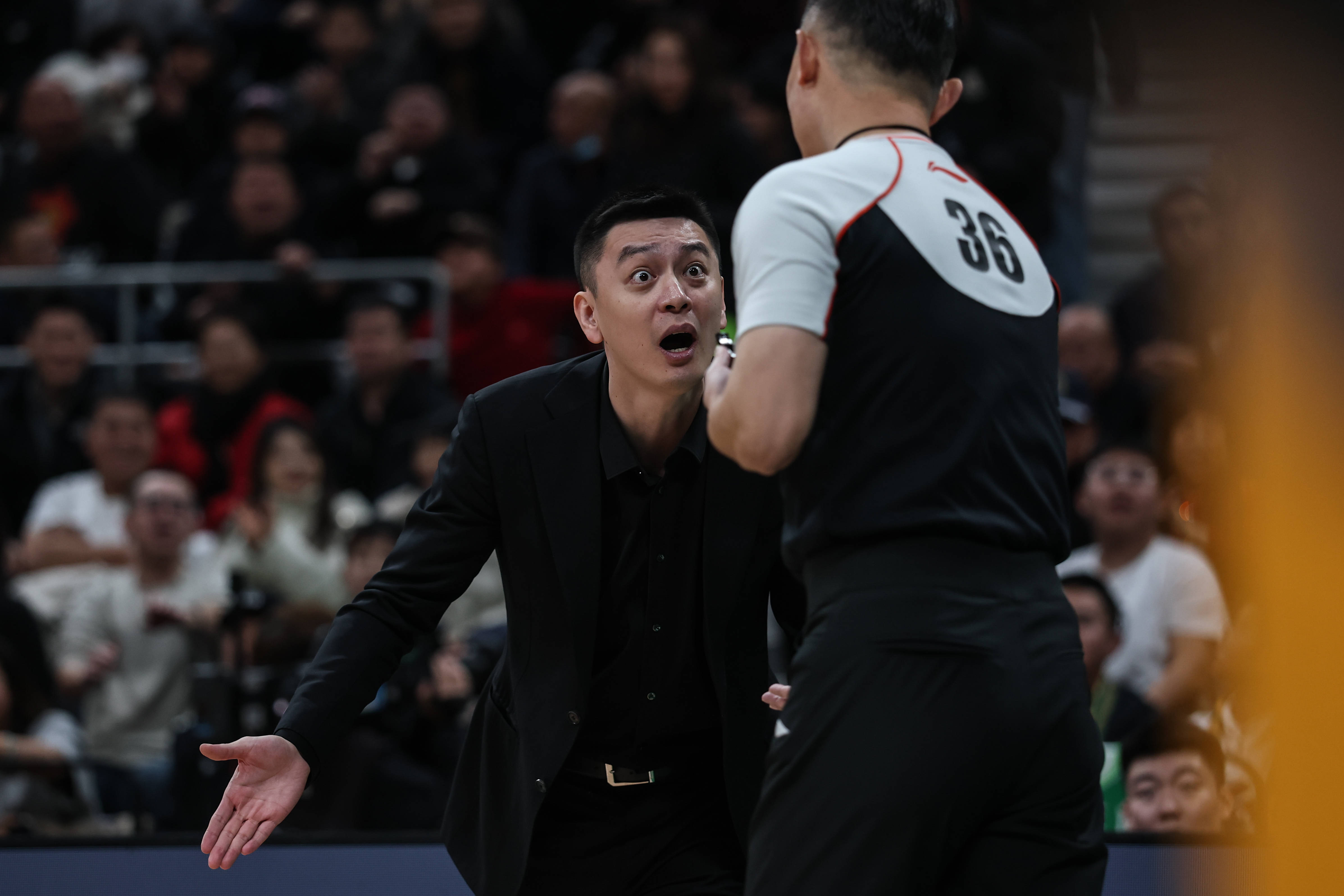 关键时刻CBA常规赛焦点战;上海久事迎来里程碑;信心回归;球探报告显示潜力 关键时刻CBA常规赛焦点战;上海久事迎来里程碑;信心回归;球探报告显示潜力