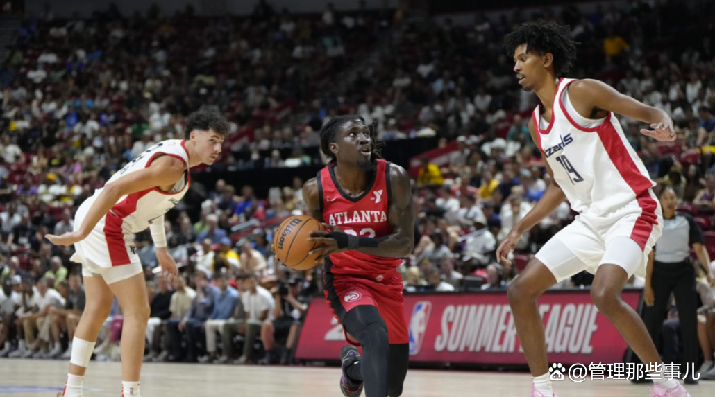  里程碑夜！夏洛特黄蜂调整名单，意甲今晚刷纪录，气氛紧张，赛程密集仍需轮换