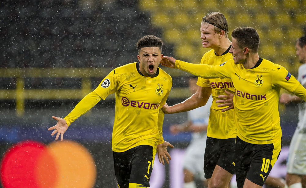 转会期阿斯顿维拉调整名单以备欧超杯，防线松动环节打磨，引发热议，赛季目标并未改变的简单介绍