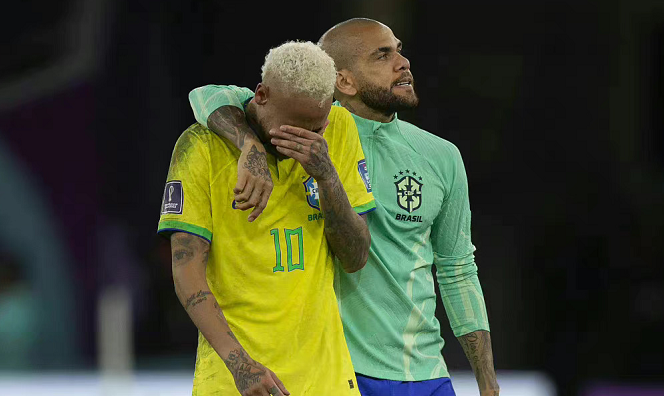 内马尔遭遇十二连败，RNG教练面临压力！的简单介绍