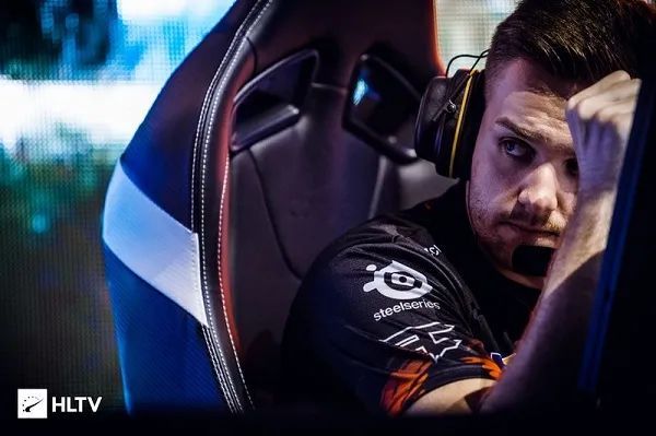 包含西亚卡姆在G2比赛中绝杀，高光表现引发热议！的词条